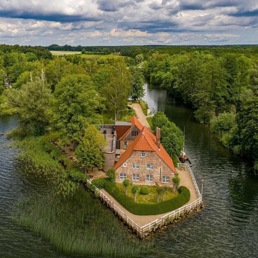 Fährhaus Rothenhusen Außenansicht - Hauptseite
